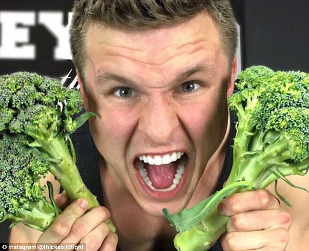 Бодибилдер рассказал как избавиться от урей 2