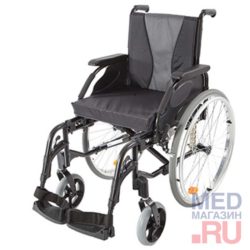 Инвалидная кресло-коляска Invacare Action 3 с литыми задними колесами