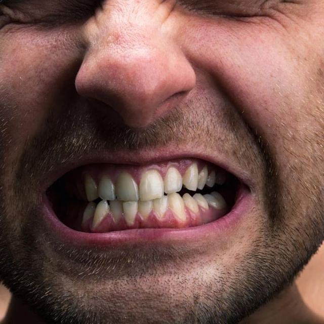 Путь к мужскому сердцу лежит через зубы, считают стоматологи