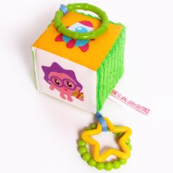 Фото товара Игрушка кубик-подвеска 
