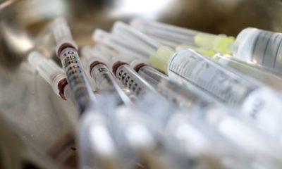 Шприц Игла Инъекция Лекарство Вакцина
