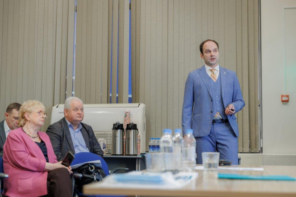 А.В. Старостин