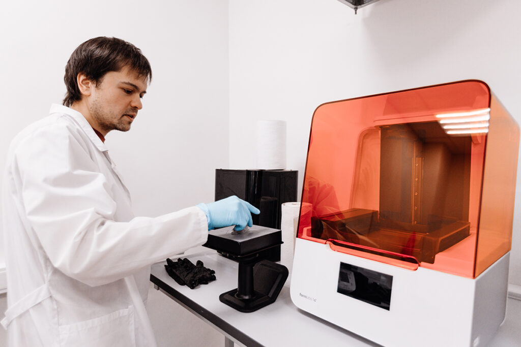 3D-принтер для печати из медицинского полимера