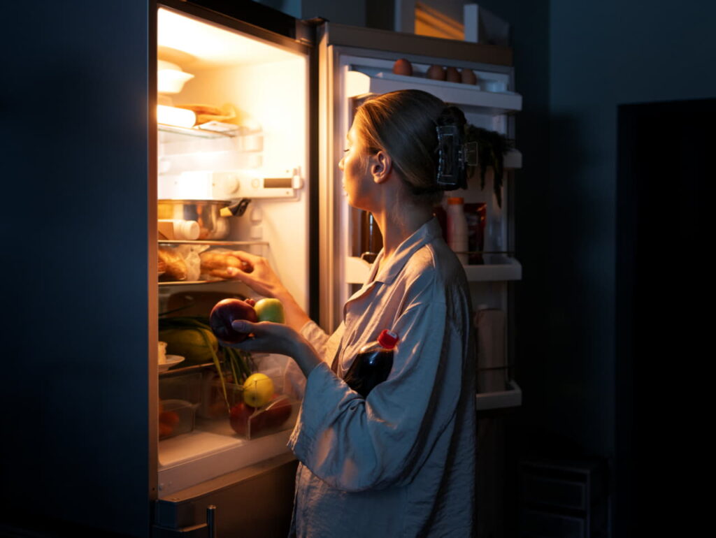 Холодильник Синдром ночного питания