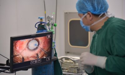 Разрыв катаракты, Операция по удалению катаракты, Офтальмолог