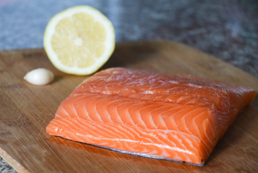 Лосось и форель