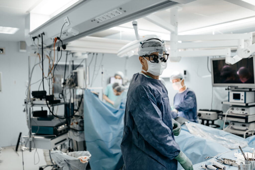 НМИЦ Мешалкина. Кардиохирург Дмитрий Сирота