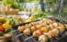 Аппетитный шашлык из курицы и овощей на мангале