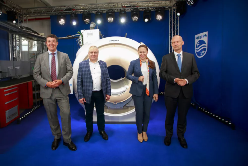 Philips_презентация МРТ серийного производства_25.08_