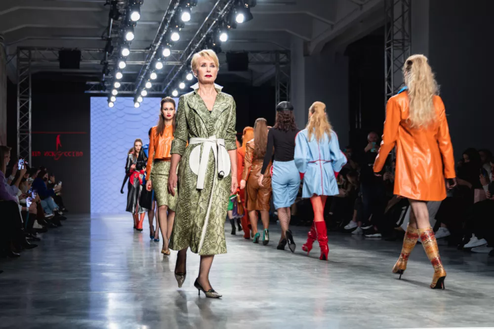 Участница «Московского долголетия» на Неделе моды Mercedes-Benz Fashion Week Russia
