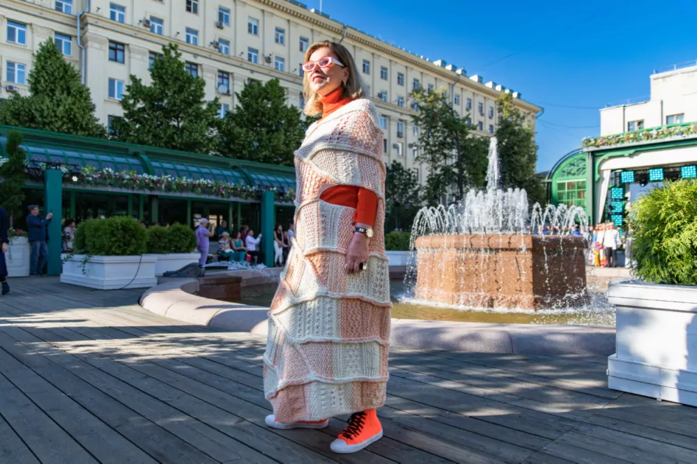 Участники «Московского долголетия» на Московской неделе моды